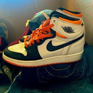 Jordan 1 High OG electric orange